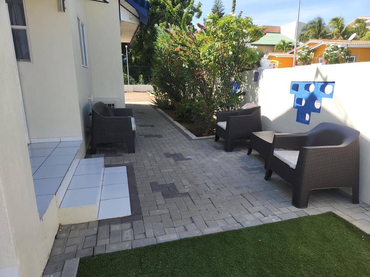 The Lush Apartment Willemstad Ngoại thất bức ảnh