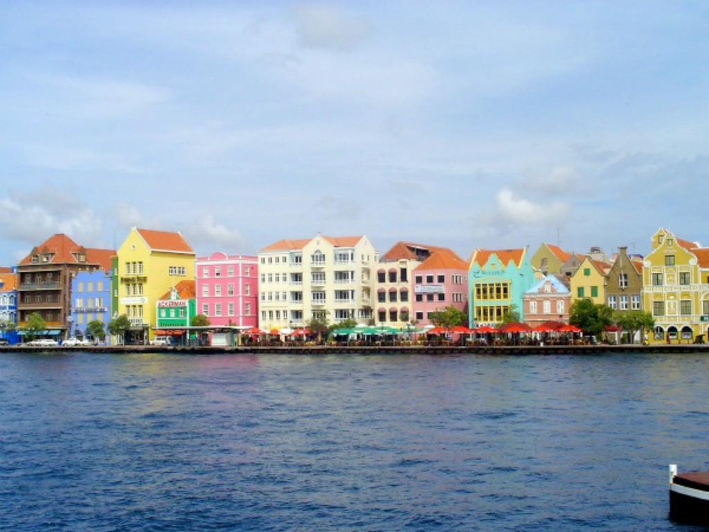The Lush Apartment Willemstad Ngoại thất bức ảnh